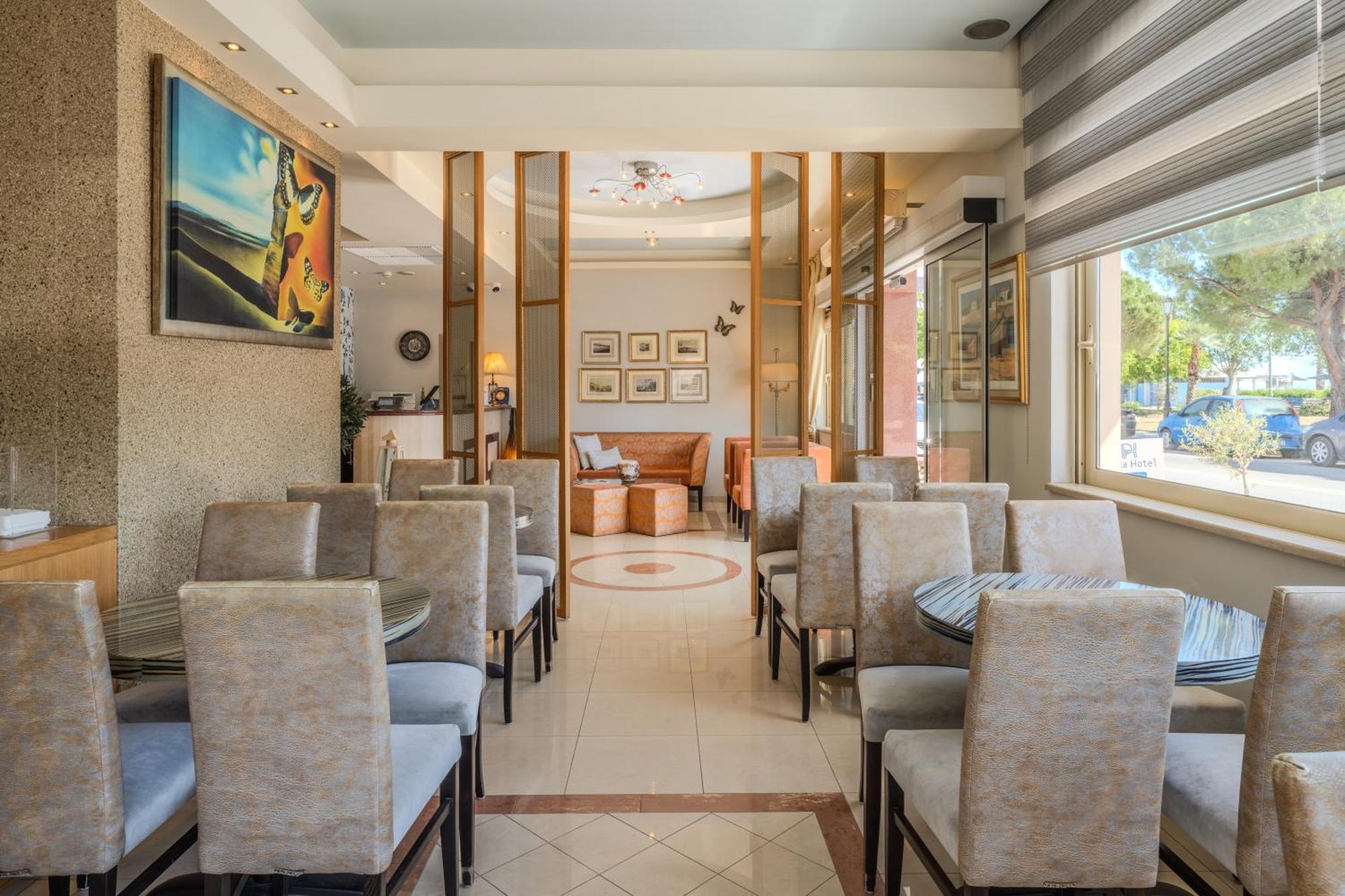 Plaza Hotel مدينة زاكينثوس المظهر الخارجي الصورة